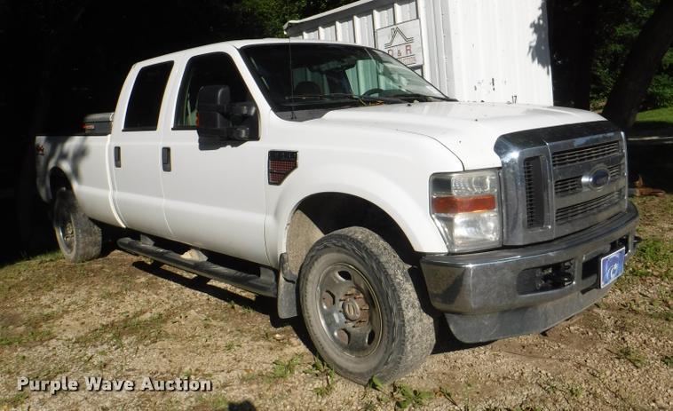 image for item K5896 2008 Ford F350 Super Duty Crew Cab pickup truck