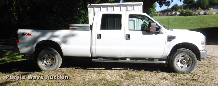 image for item K5896 2008 Ford F350 Super Duty Crew Cab pickup truck