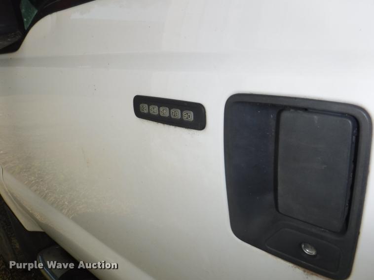 image for item K5896 2008 Ford F350 Super Duty Crew Cab pickup truck