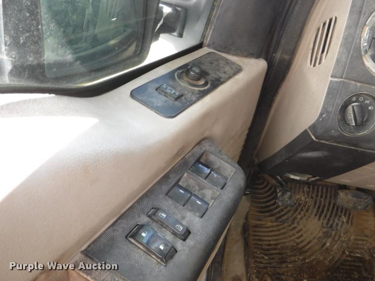 image for item K5896 2008 Ford F350 Super Duty Crew Cab pickup truck