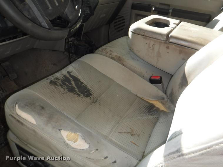 image for item K5896 2008 Ford F350 Super Duty Crew Cab pickup truck