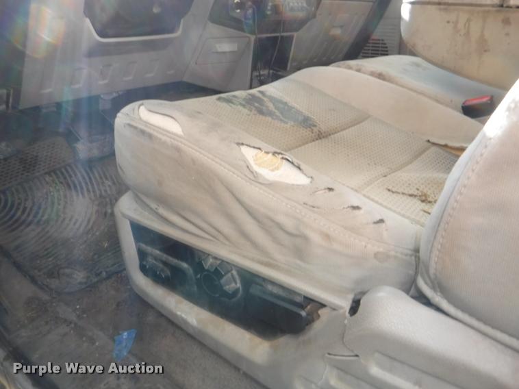 image for item K5896 2008 Ford F350 Super Duty Crew Cab pickup truck