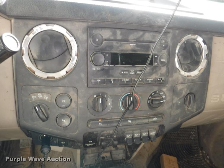 image for item K5896 2008 Ford F350 Super Duty Crew Cab pickup truck