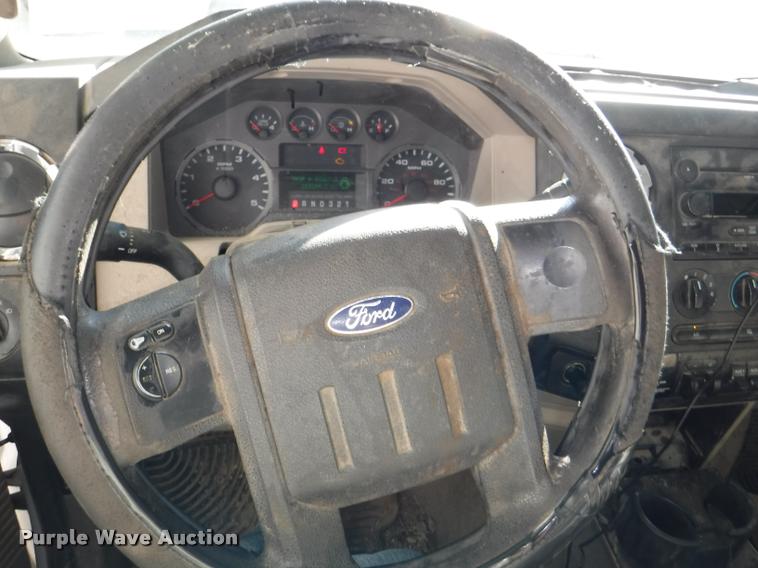 image for item K5896 2008 Ford F350 Super Duty Crew Cab pickup truck