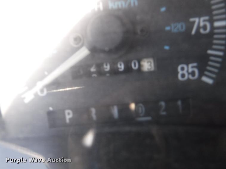 image for item K5969 1990 Ford F150 Custom pickup truck