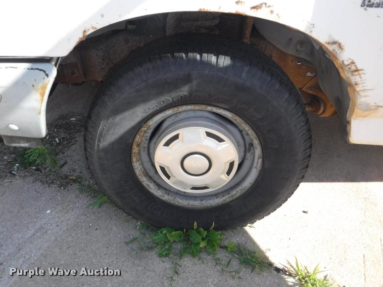 image for item K5969 1990 Ford F150 Custom pickup truck