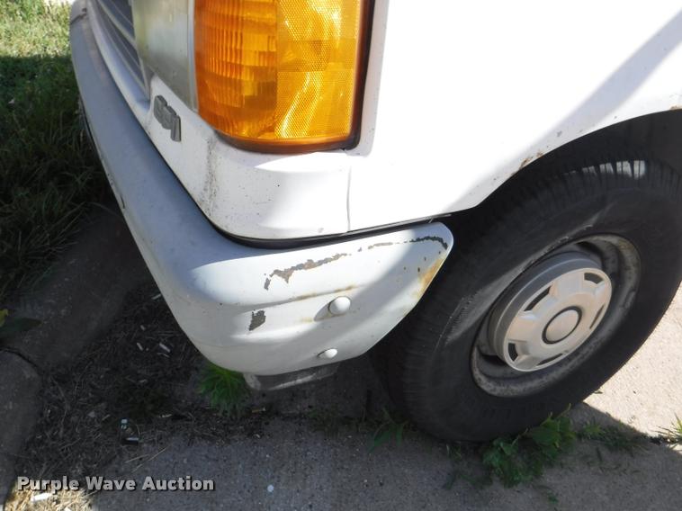 image for item K5969 1990 Ford F150 Custom pickup truck