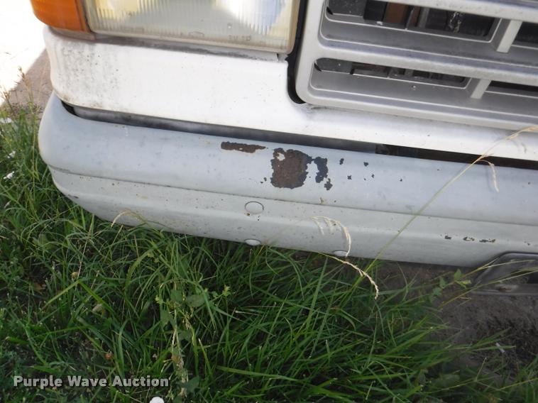 image for item K5969 1990 Ford F150 Custom pickup truck