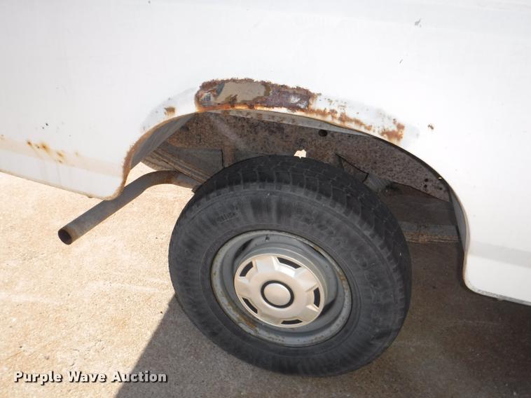 image for item K5969 1990 Ford F150 Custom pickup truck