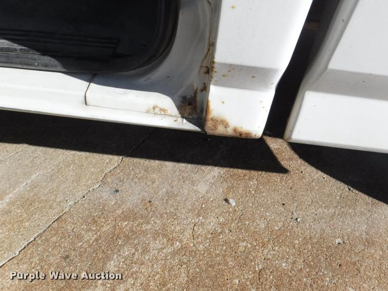 image for item K5969 1990 Ford F150 Custom pickup truck