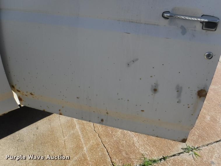 image for item K5969 1990 Ford F150 Custom pickup truck