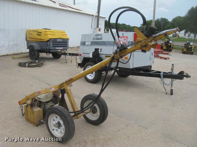 image for item L2274 Mackissic Easy auger