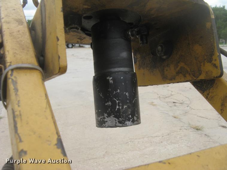 image for item L2274 Mackissic Easy auger