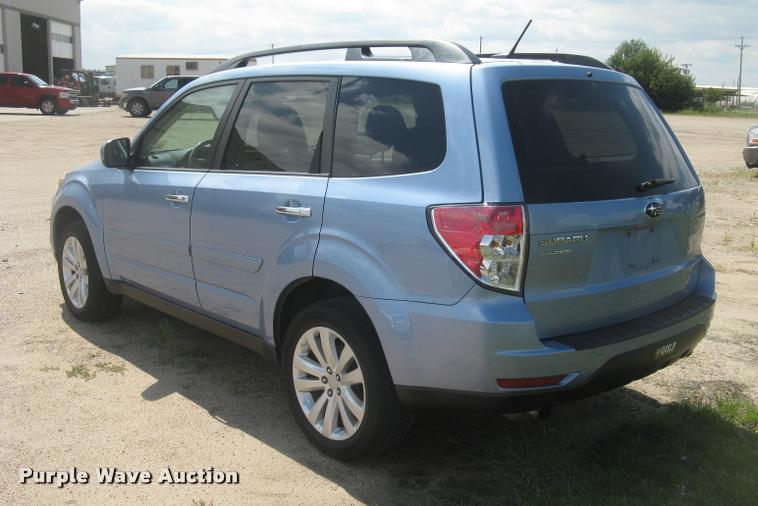 image for item L2307 2011 Subaru Forester SUV