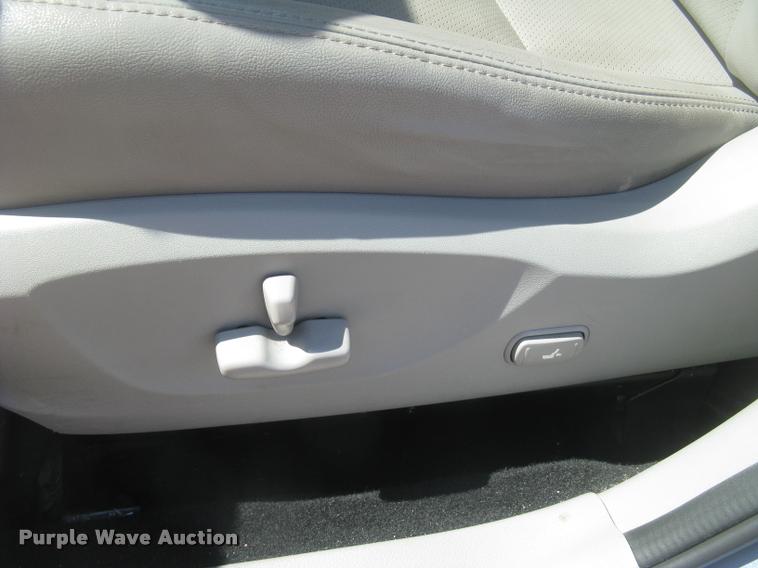 image for item L2307 2011 Subaru Forester SUV