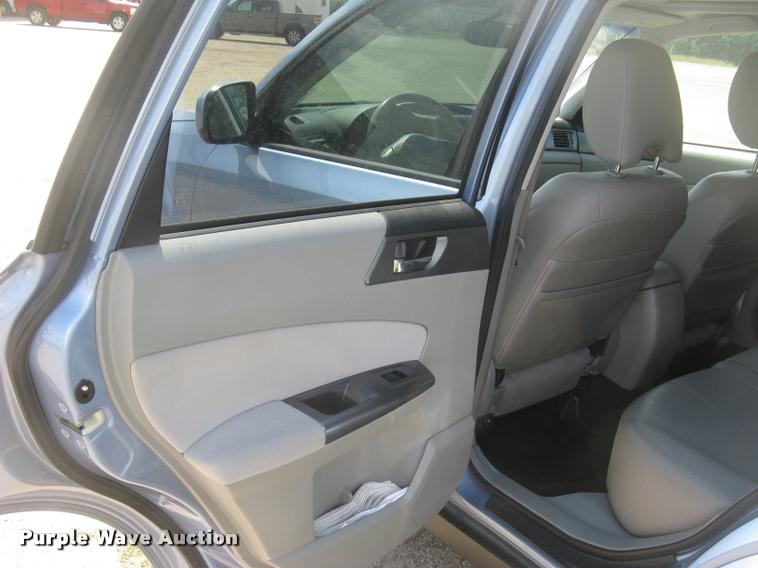image for item L2307 2011 Subaru Forester SUV