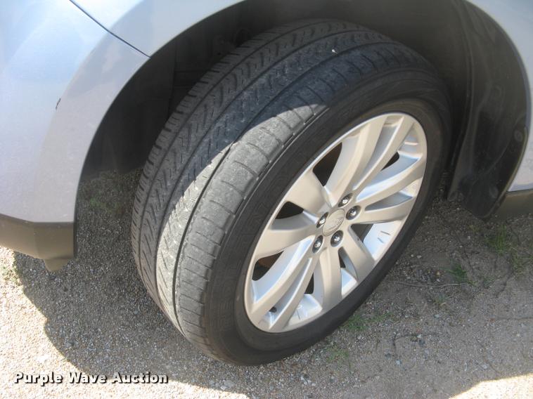 image for item L2307 2011 Subaru Forester SUV