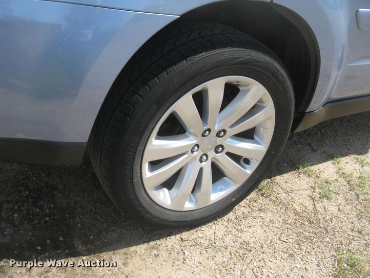 image for item L2307 2011 Subaru Forester SUV