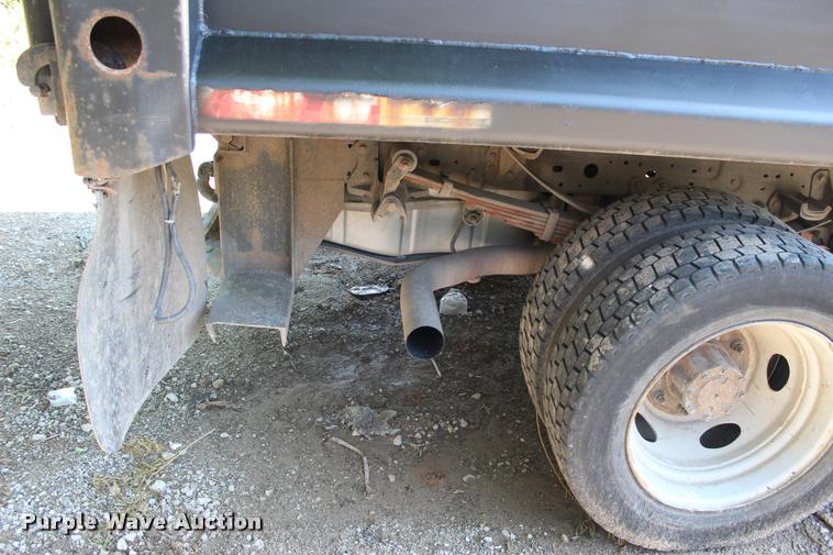 image for item L3179 2000 Ford F550 XL dump truck