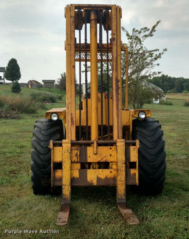 image for item L5628 Massey Ferguson 2500 rough terrain forklift