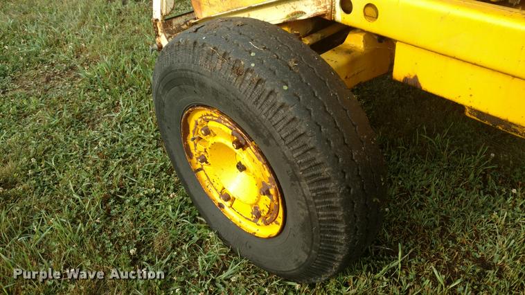 image for item L5628 Massey Ferguson 2500 rough terrain forklift