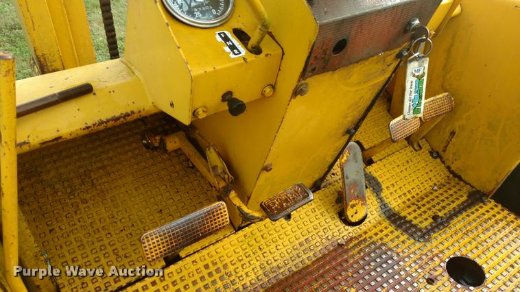 image for item L5628 Massey Ferguson 2500 rough terrain forklift