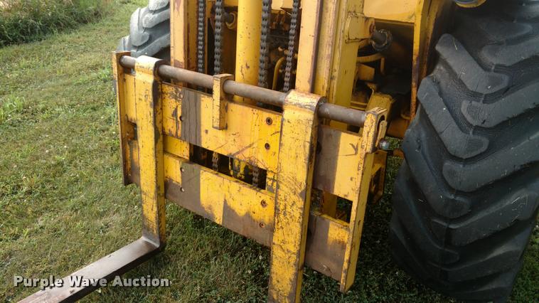 image for item L5628 Massey Ferguson 2500 rough terrain forklift