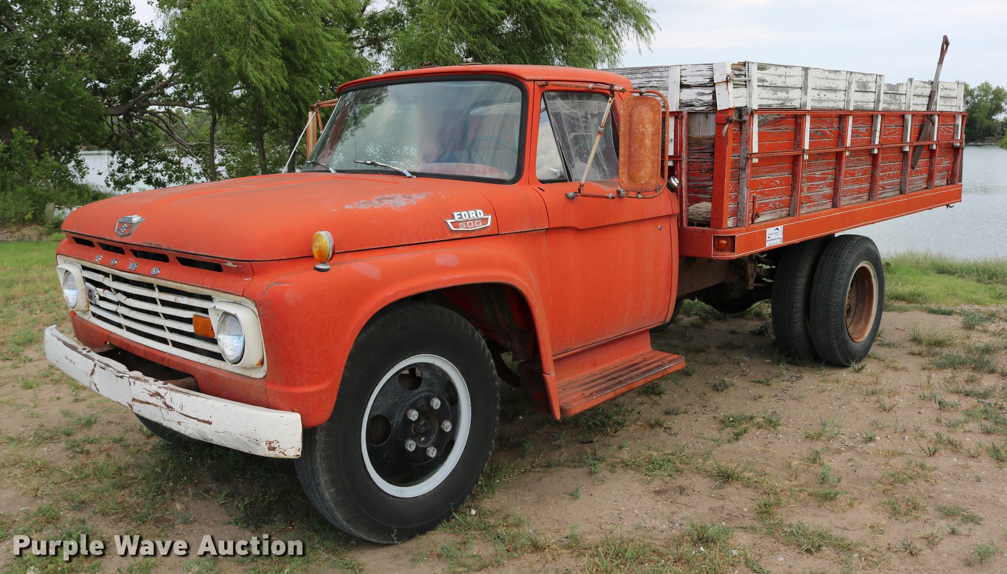 1963 Ford 500 grain truck in Great Bend, KS Item DB9278 sold Purple