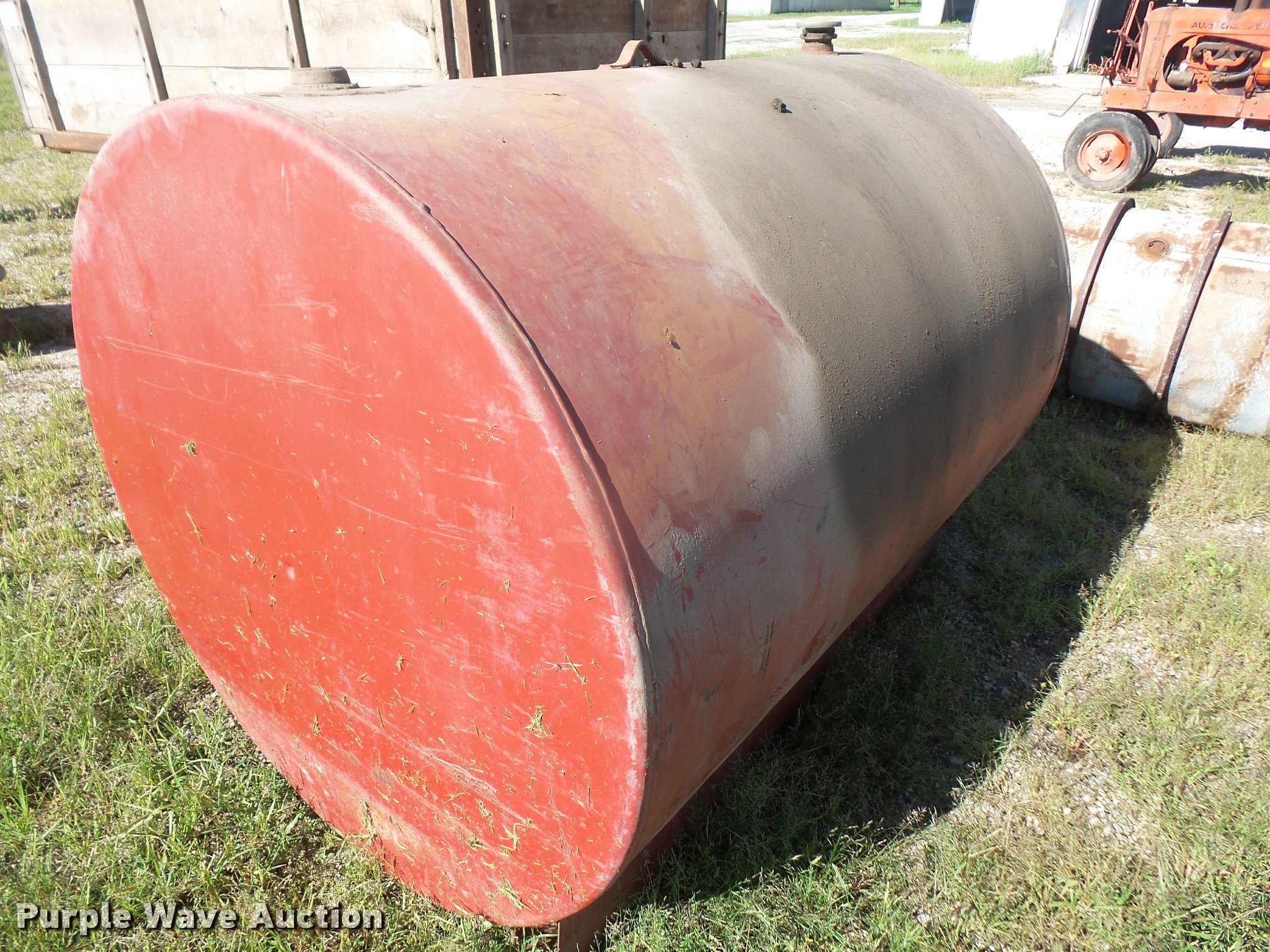 Tank in Kansas City, KS Item DC5423 sold Purple Wave