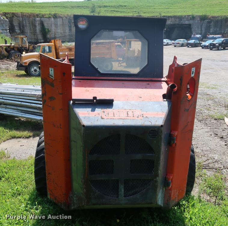 image for item BV9174 Thomas 243HD skid steer