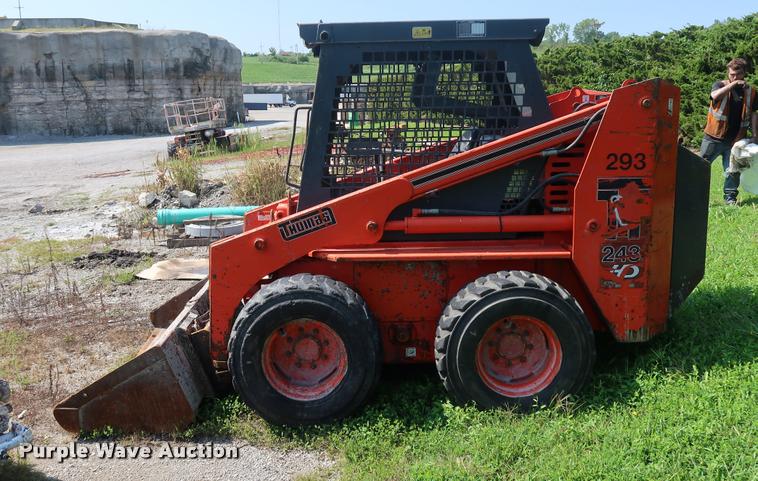 image for item BV9174 Thomas 243HD skid steer