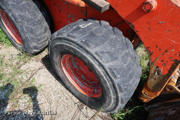 image for item BV9174 Thomas 243HD skid steer