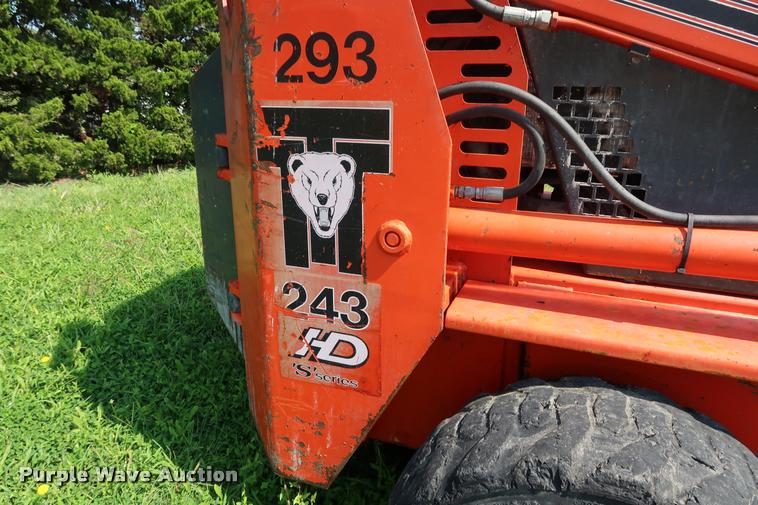 image for item BV9174 Thomas 243HD skid steer