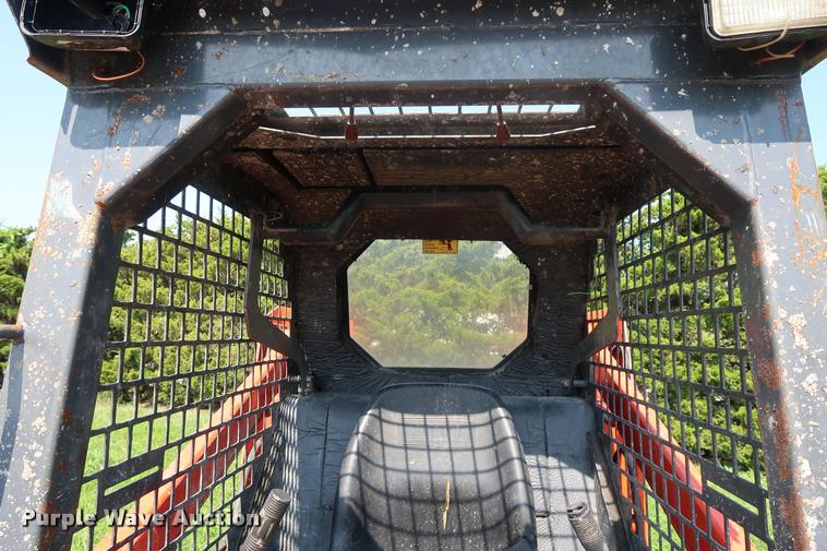 image for item BV9174 Thomas 243HD skid steer