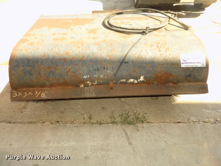 image for item DA3087 Bobcat Sweeper 60 skid steer sweeper