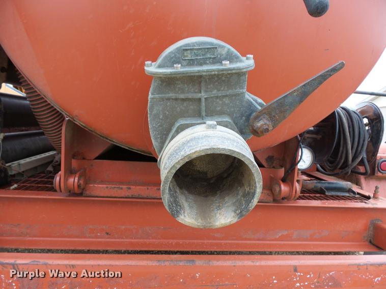 image for item DA3545 2005 Ditch Witch FX30 vacuum excavator