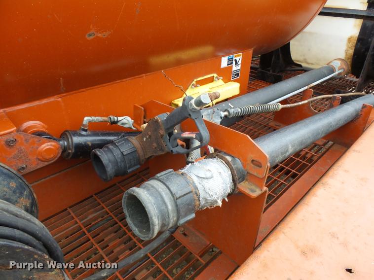 image for item DA3545 2005 Ditch Witch FX30 vacuum excavator