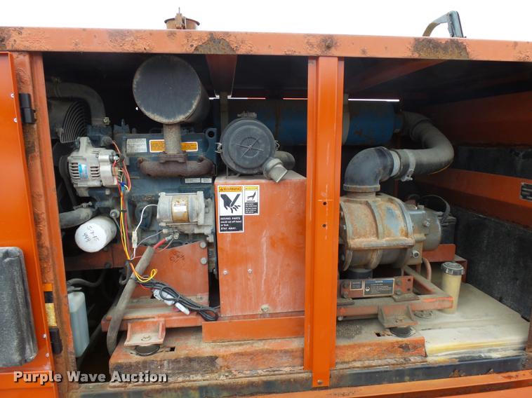 image for item DA3545 2005 Ditch Witch FX30 vacuum excavator