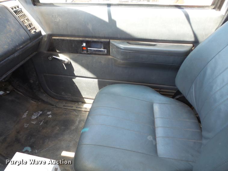 image for item DA6491 2001 Chevrolet C8500 bucket truck