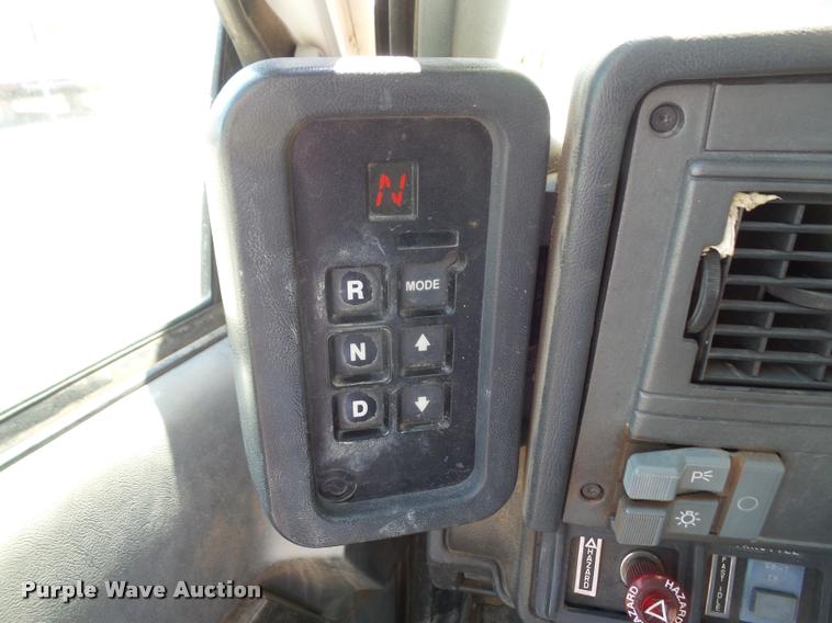 image for item DA6491 2001 Chevrolet C8500 bucket truck