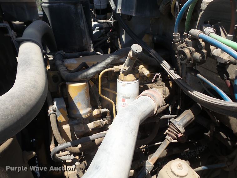 image for item DA6491 2001 Chevrolet C8500 bucket truck