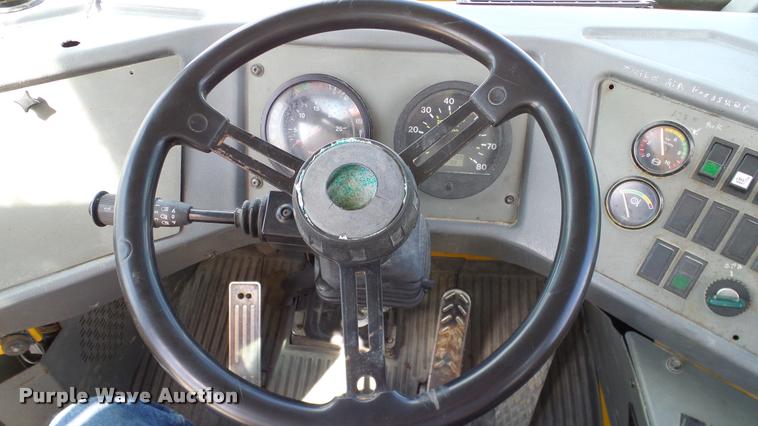 image for item DA6825 1999 Volvo A35C haul truck