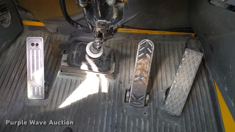 image for item DA6825 1999 Volvo A35C haul truck