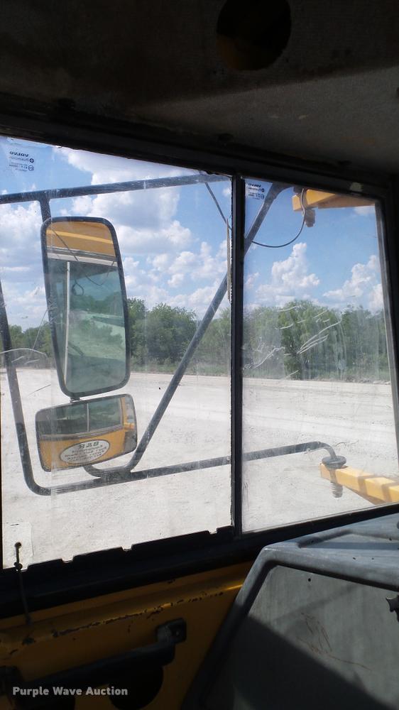 image for item DA6825 1999 Volvo A35C haul truck