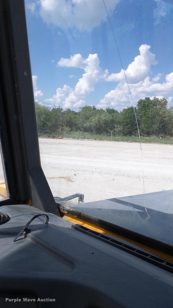 image for item DA6825 1999 Volvo A35C haul truck