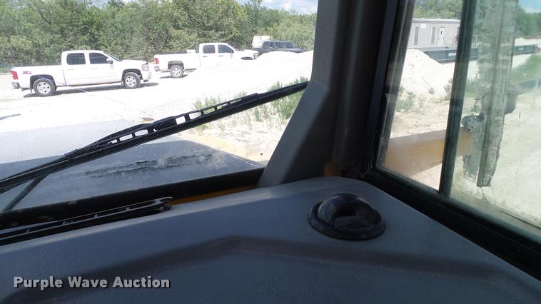 image for item DA6825 1999 Volvo A35C haul truck