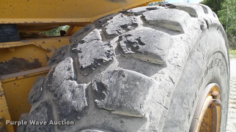 image for item DA6825 1999 Volvo A35C haul truck