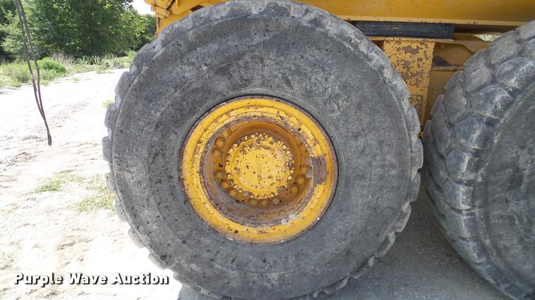 image for item DA6825 1999 Volvo A35C haul truck