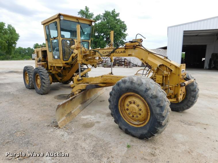 image for item DB1024 1983 Caterpillar 120G motor grader