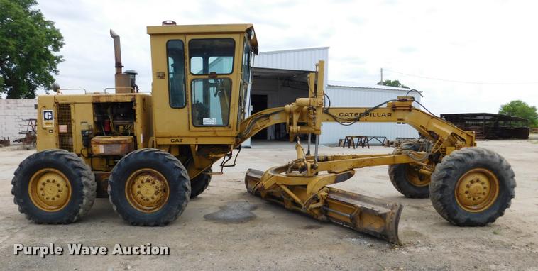image for item DB1024 1983 Caterpillar 120G motor grader